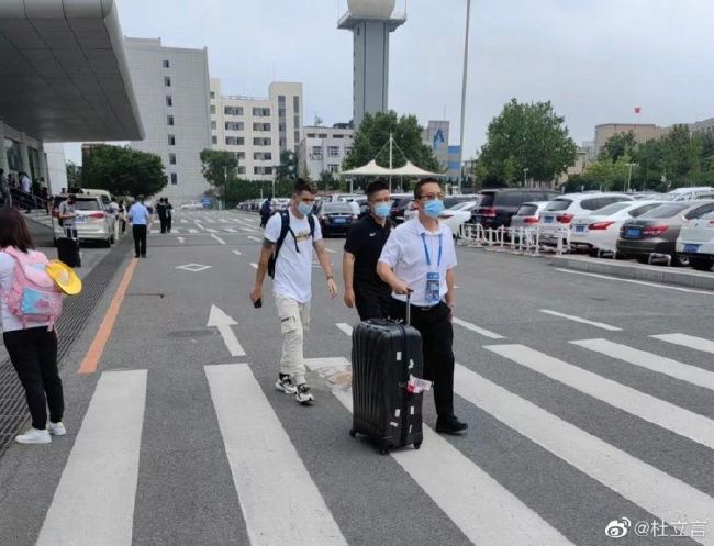 目前，伊萨克-希恩已经为瑞典国家队出战8次。